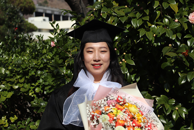 2020 02 20 Pauline Choi Graduation (25).jpg